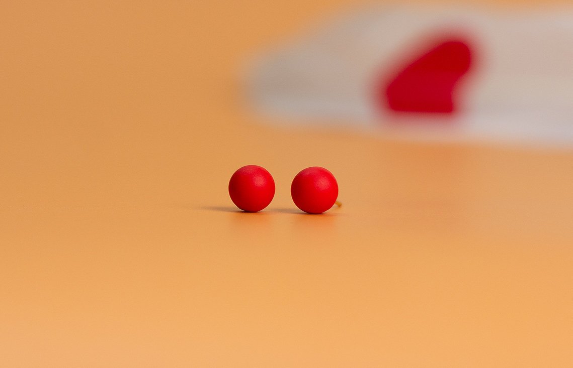 mommy-me-red-ball-studs