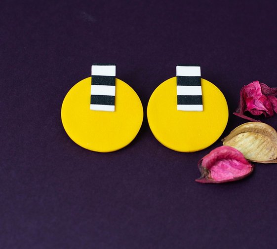 yellow-and-monochrome-studs