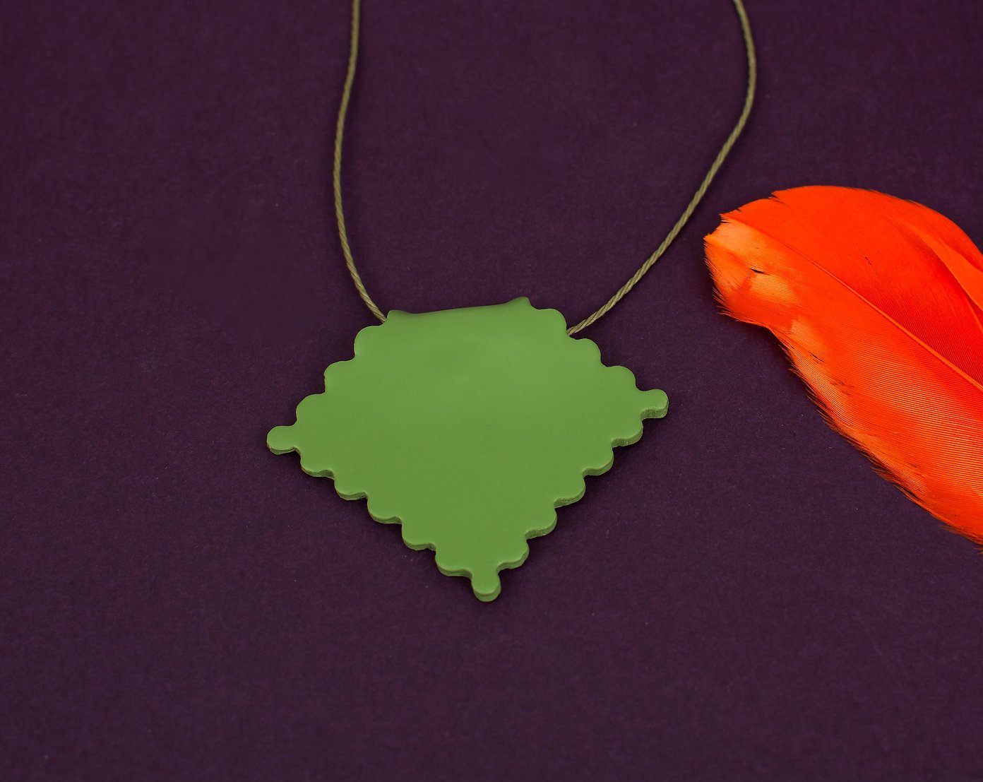 olive-harmony-pendant