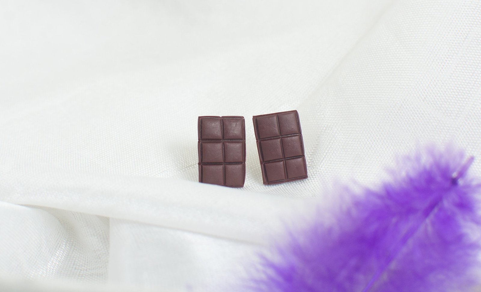 brown-chocolate-studs